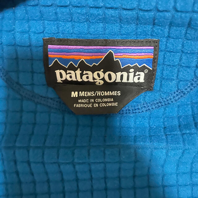 patagonia(パタゴニア)のパタゴニア メンズ・R1プルオーバー・フーディ Mサイズ 美品 メンズのトップス(パーカー)の商品写真