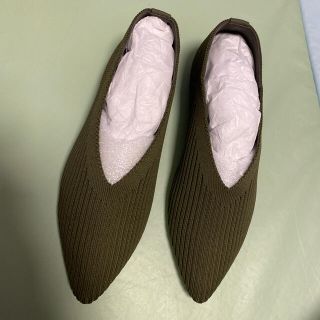 アンティカ(antiqua)の完売　antiqua アンティカ　ニットパンプス　S 新品未使用　カーキ(ハイヒール/パンプス)