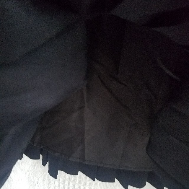 COMME CA ISM(コムサイズム)のコムサイズム　プリーツ　スカート　黒 レディースのスカート(ひざ丈スカート)の商品写真