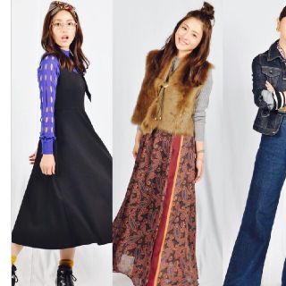 ジルスチュアート(JILLSTUART)のジルスチュアート 地味にすごい ワンピースベージュ(ロングワンピース/マキシワンピース)