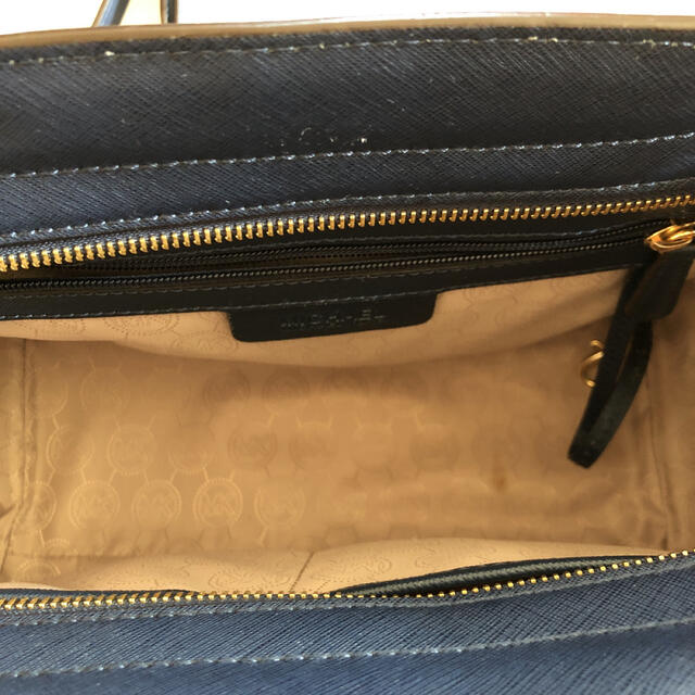 Michael Kors(マイケルコース)のお値下げ　マイケルコース　ショルダーバッグ レディースのバッグ(ショルダーバッグ)の商品写真