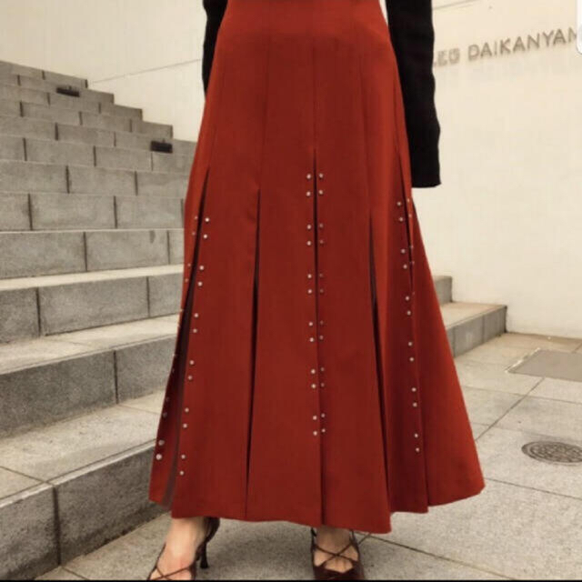 Ameri VINTAGE(アメリヴィンテージ)のAmeri vintage CHASM SCREEN SKIRT レディースのスカート(ロングスカート)の商品写真