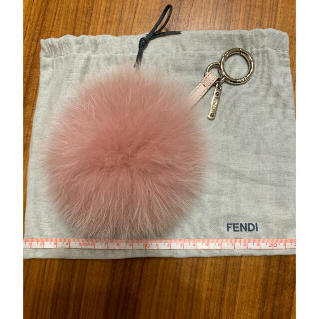 FENDI - Siena様専用 正規 FENDI ファーチャーム の通販 by ycc FENDI - Siena様専用 正規 FENDI ファーチャーム の通販 by ycc