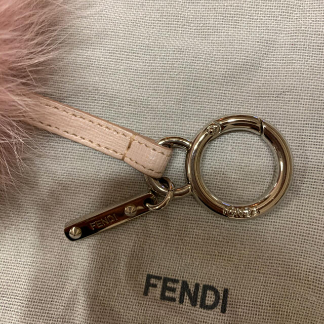 FENDI - Siena様専用 正規 FENDI ファーチャーム の通販 by ycc shop｜フェンディならラクマ