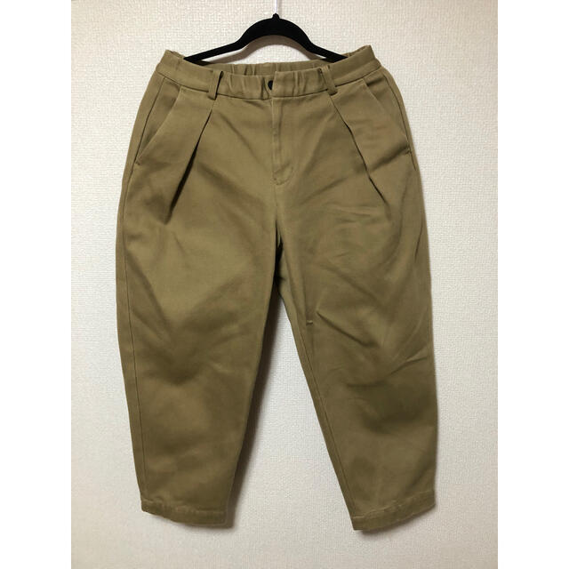 COMOLI(コモリ)のcolina heavy cotton kersey w-tuck pants メンズのパンツ(スラックス)の商品写真