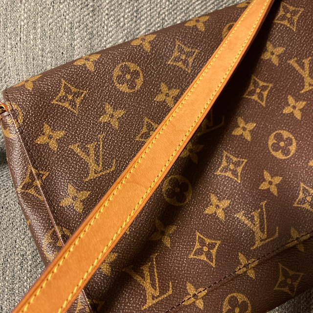 LOUIS VUITTON(ルイヴィトン)のルイヴィトン モノグラム ショルダーバッグ　ミュゼットタンゴ レディースのバッグ(ショルダーバッグ)の商品写真