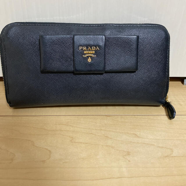 PRADA(プラダ)のプラダ　財布 レディースのファッション小物(財布)の商品写真