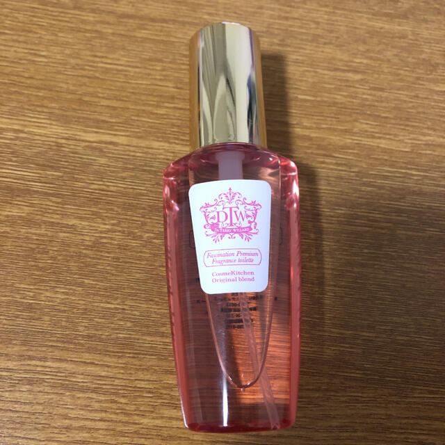 Cosme Kitchen(コスメキッチン)のDTW ファシネーションP フレグランストワレ60ml コスメ/美容の香水(香水(女性用))の商品写真