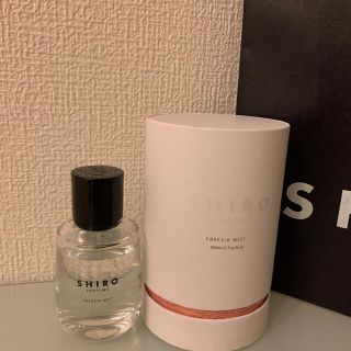 シロ(shiro)のほぼ新品 SHIRO フリージア ミスト オードパルファン 香水 50ml(香水(女性用))