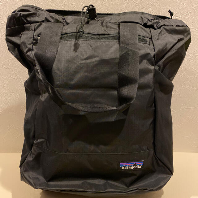 patagonia(パタゴニア)の パタゴニア ウルトラライト ブラックホール トート パック 新品 レディースのバッグ(トートバッグ)の商品写真