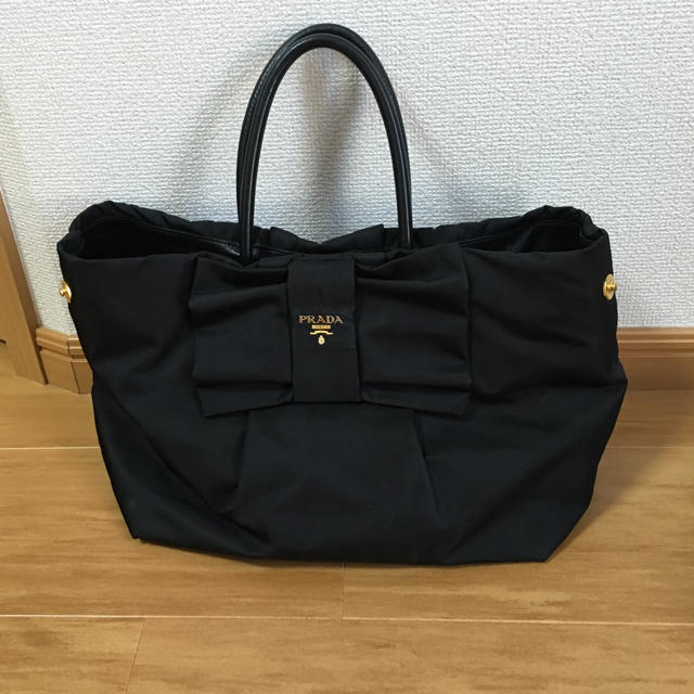 PRADA リボンナイロンバッグ