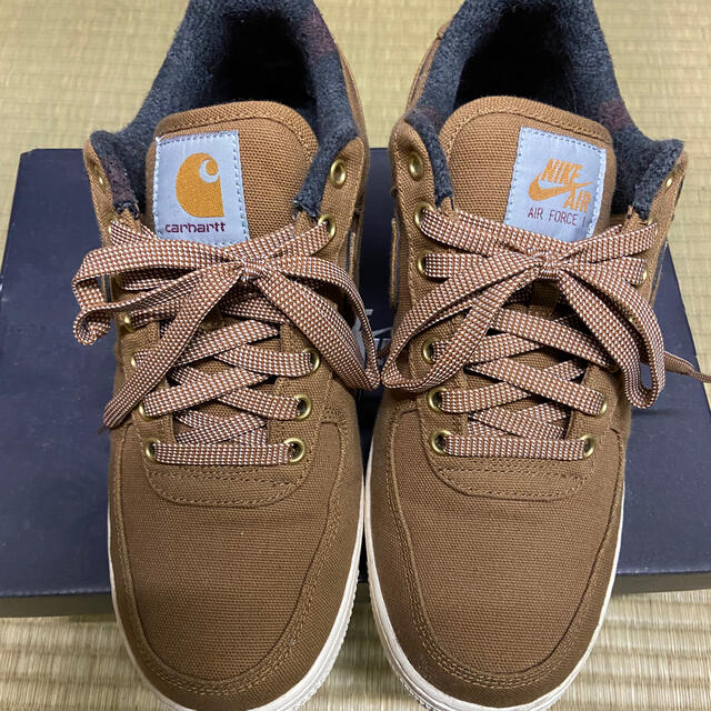 NIKE(ナイキ)のNike Air Force 1 x Carhartt WIP エアフォース1  メンズの靴/シューズ(スニーカー)の商品写真