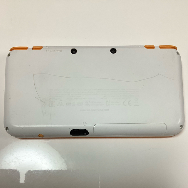 ニンテンドー2DS(ニンテンドー2DS)のNintendo ゲーム機本体 NEW ニンテンドー 2DS LL ホワイト/オ エンタメ/ホビーのゲームソフト/ゲーム機本体(携帯用ゲーム機本体)の商品写真