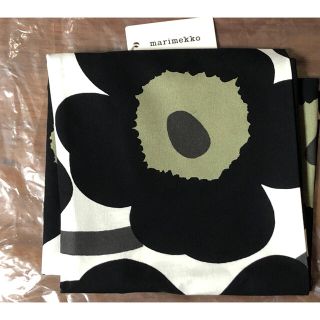 マリメッコ(marimekko)のマリメッコ Pieni Unikko クッションカバー 1枚　ブラック(クッションカバー)