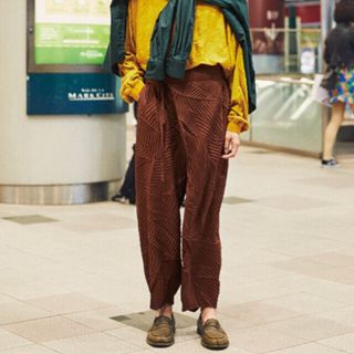 イッセイミヤケ メンズパンツ(ブラウン/茶色系)の通販 16点 | ISSEY
