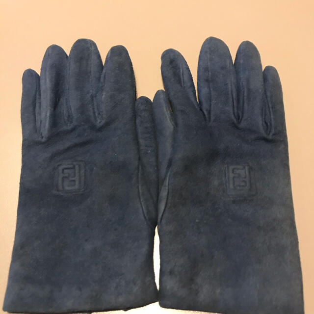 FENDI(フェンディ)のFENDI ヴィンテージ手袋　　正規品 レディースのファッション小物(手袋)の商品写真