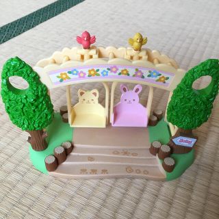 シルバニア　なかよしブランコ　幼稚園バス(キャラクターグッズ)