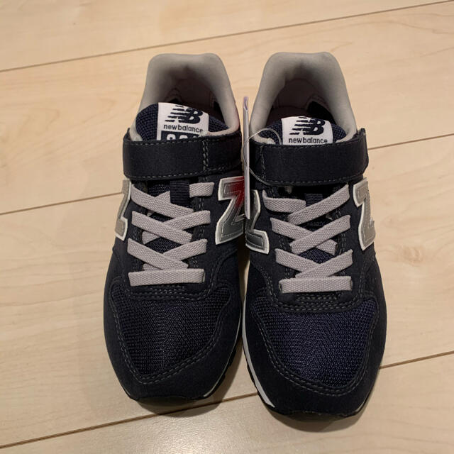 New Balance(ニューバランス)のHiiichan様専用 YV996CNV 19.0 ニューバランス スニーカー キッズ/ベビー/マタニティのキッズ靴/シューズ(15cm~)(スニーカー)の商品写真