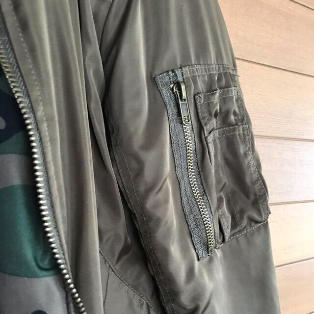 RayCassin(レイカズン)のMA1 カモフラ リバーシブル 厚手 メンズのジャケット/アウター(ミリタリージャケット)の商品写真