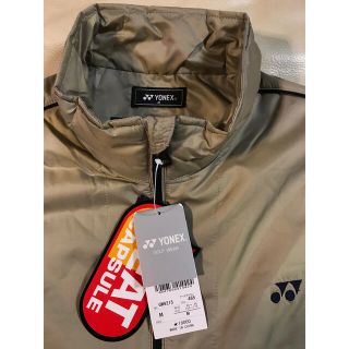 ヨネックス(YONEX)の新品タグ付き⭐️定価18000円 ヒートカプセル 中綿ブルゾン　Ｍサイズ(ウエア)