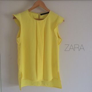 ザラ(ZARA)のZARA イエロートップス*(カットソー(半袖/袖なし))