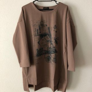 ⭐︎✨新品・未使用✨モカブラウンカラーのツルツルとしたロンT(Tシャツ(長袖/七分))