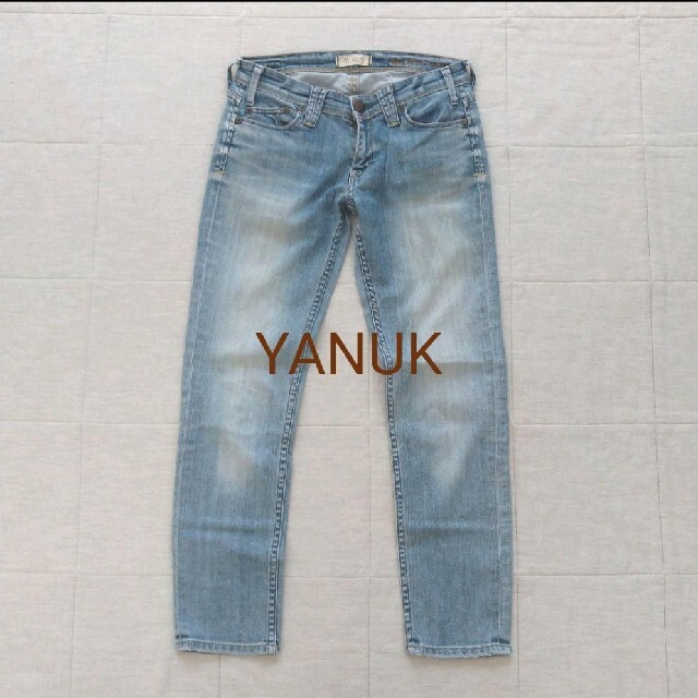 YANUK(ヤヌーク)のヤヌーク　クリスティーナアンクルスキニー　スキニーデニム　サイズ26 レディースのパンツ(デニム/ジーンズ)の商品写真