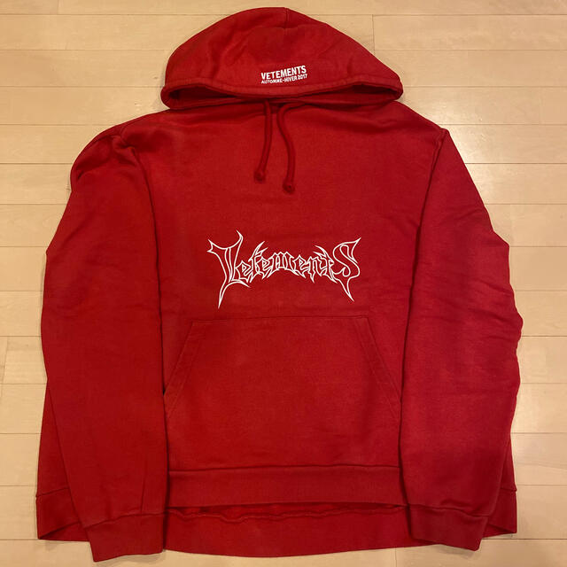 Balenciaga(バレンシアガ)の韓国限定　vetements メタルロゴ　パーカー XS メンズのトップス(パーカー)の商品写真