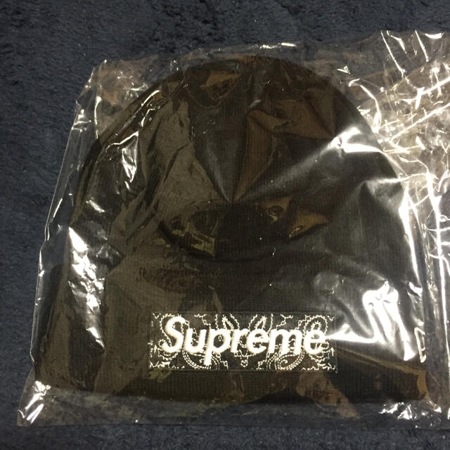 Supreme(シュプリーム)の国内正規品 supreme bandana box logo beanie 黒 メンズの帽子(ニット帽/ビーニー)の商品写真