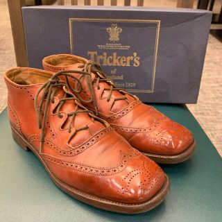 トリッカーズ(Trickers)の英国ロイヤルワラント《Tricker's》箱有りGHILLE BROGUE(ローファー/革靴)