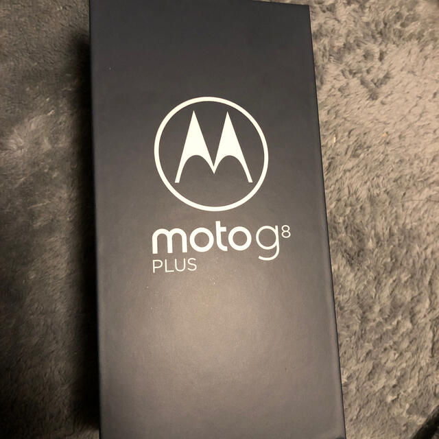 ANDROID(アンドロイド)のmoto g8 plus 新品未開封　ブルー　SIMフリー　モトローラ スマホ/家電/カメラのスマートフォン/携帯電話(スマートフォン本体)の商品写真