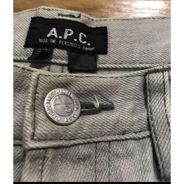 A.P.C(アーペーセー)のa.p.c アーペーセー 32インチデニムパンツ メンズのパンツ(デニム/ジーンズ)の商品写真