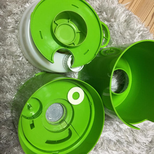 ±0(プラスマイナスゼロ)のプラスマイナスゼロ 加湿器S Humidifier S（Aroma）GREEN スマホ/家電/カメラの生活家電(加湿器/除湿機)の商品写真