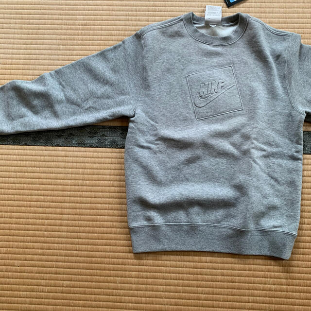 NIKE(ナイキ)の冬用トレーナー　子どもサイズ キッズ/ベビー/マタニティのキッズ服男の子用(90cm~)(ジャケット/上着)の商品写真