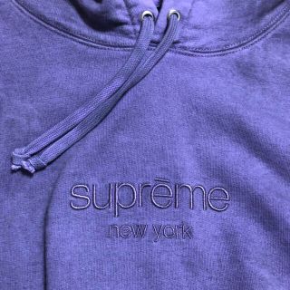 シュプリーム(Supreme)のsupreme パーカー　Lsize(パーカー)