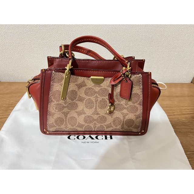 COACH(コーチ)のCoach ドリーマー21 シグネチャキャンバス レディースのバッグ(ショルダーバッグ)の商品写真