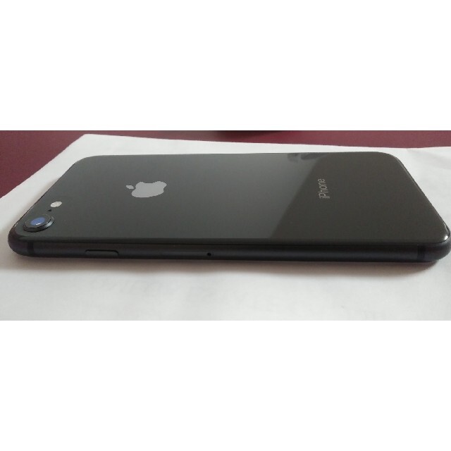 Apple iPhone 8 64GB スペースグレイ SIMフリーの通販 by miki's shop｜アップルならラクマ - 美品Apple 得価最新作