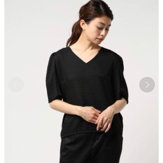 ザラ(ZARA)のAMAIL SHOULDER POINT CLOTH トップス　ブラック(その他)