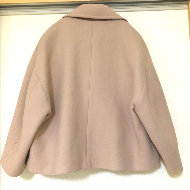 アキラーノ　リモンディ　ショートコート レディースのジャケット/アウター(ピーコート)の商品写真