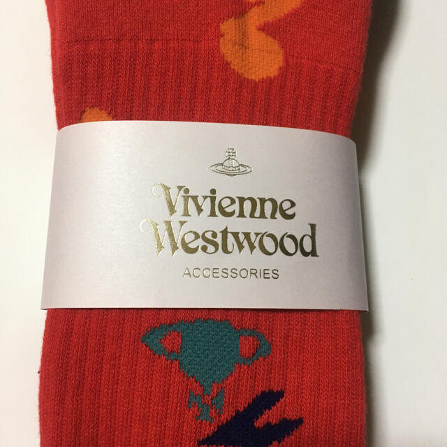 Vivienne Westwood(ヴィヴィアンウエストウッド)のVivienne Westwood レッド　厚手　ハイソックス レディースのレッグウェア(ソックス)の商品写真