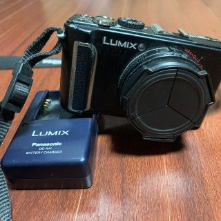 パナソニック(Panasonic)のパナソニック LUMIX LX3 ブラック DMC-LX3-K 充電器付き(コンパクトデジタルカメラ)