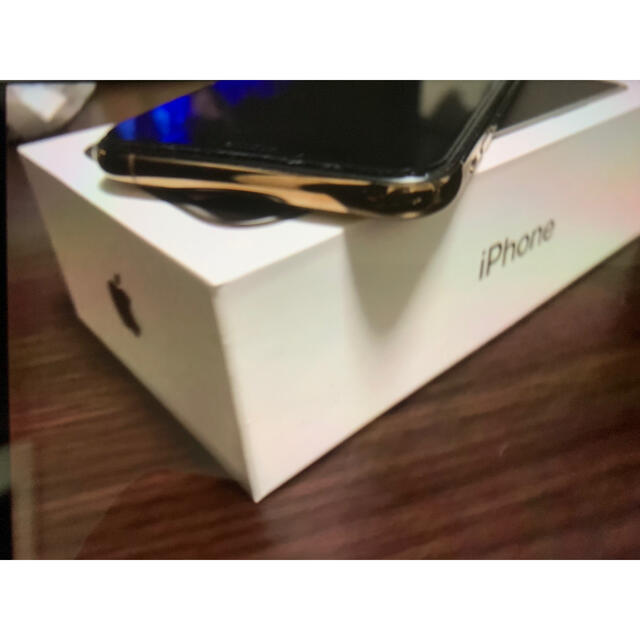 iPhone(アイフォーン)のiPhoneXS 256GB simロック解除　docomo スマホ/家電/カメラのスマートフォン/携帯電話(スマートフォン本体)の商品写真