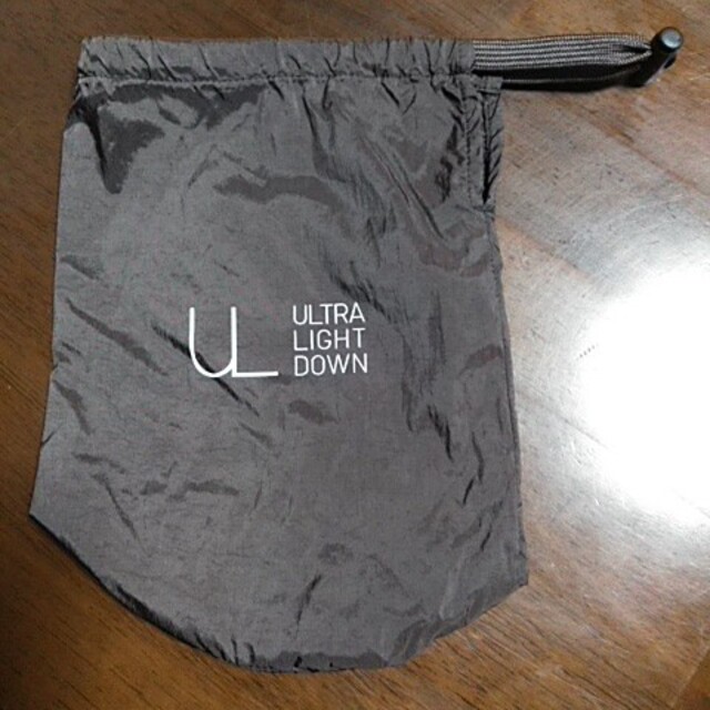 UNIQLO(ユニクロ)のユニクロ　ウルトラライトダウン収納袋　未使用 レディースのファッション小物(その他)の商品写真