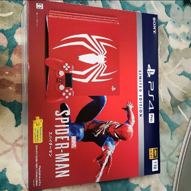 PS4Pro リミテッドエディション スパイダーマン ソフト付き
