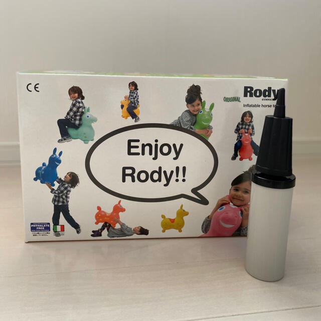 Rody(ロディ)のロディちゃん(おもちゃ/乗り物/赤/子供) キッズ/ベビー/マタニティのおもちゃ(ぬいぐるみ/人形)の商品写真