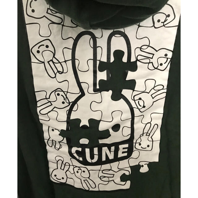 CUNE(キューン)のcune ／最終値下 猫っ毛がついているであろうプルパーカー Sサイズ 古着 ④ メンズのトップス(パーカー)の商品写真