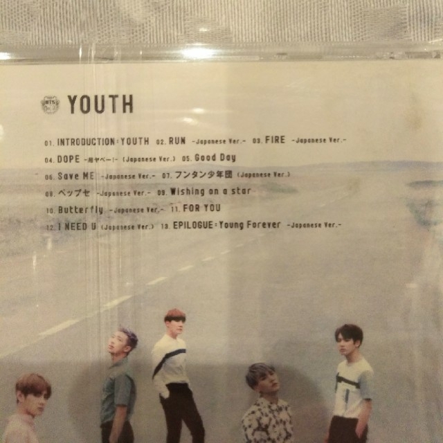 防弾少年団(BTS)(ボウダンショウネンダン)のBTS YOUTH 通常盤 ジミン JIMIN トレカ付き エンタメ/ホビーのCD(K-POP/アジア)の商品写真