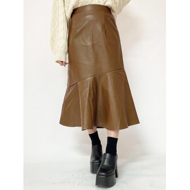 one*way(ワンウェイ)のoneway 切替レザーマーメイドSK レディースのスカート(ひざ丈スカート)の商品写真