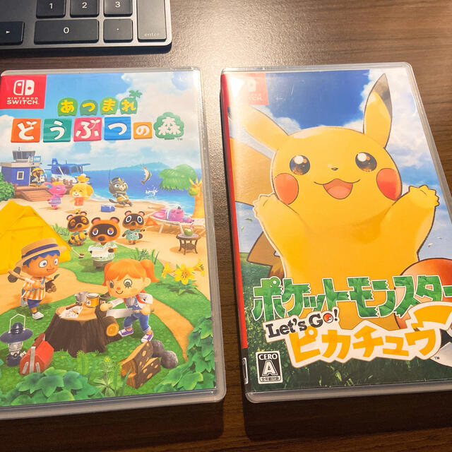 Nintendo Switch(ニンテンドースイッチ)のSwitch lite(美品) +あつ森+ let's goピカチュウ エンタメ/ホビーのゲームソフト/ゲーム機本体(携帯用ゲーム機本体)の商品写真