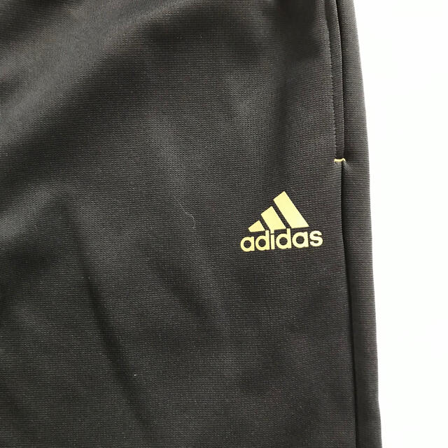 adidas(アディダス)のアディダス　ジャージ　パンツ　150cm キッズ/ベビー/マタニティのキッズ服男の子用(90cm~)(パンツ/スパッツ)の商品写真